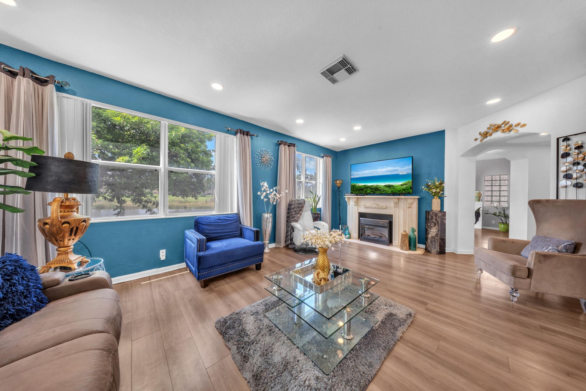 726 Gazetta Way, West Palm Beach, FL 33413 Photo
