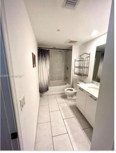 951 Brickell Ave , Unit 709, Miami, FL 33131 Photo