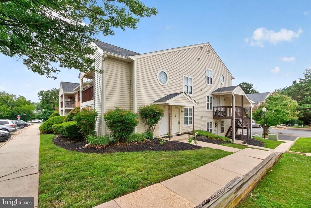 9262 Chapman Oak Drive, Manassas, VA 20110 Main Photo