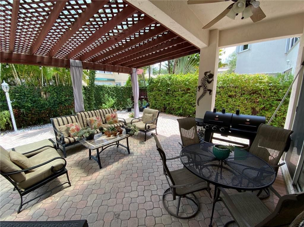 10747 NW 70th Terrace, Doral, FL 33178 Photo