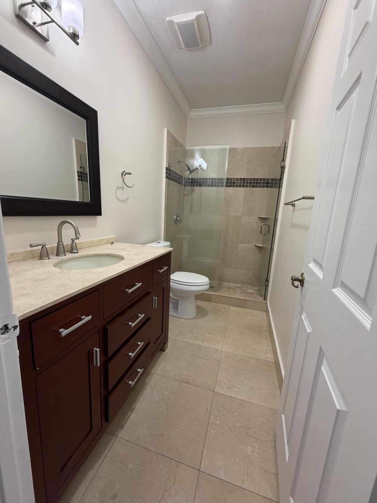 10747 NW 70th Terrace, Doral, FL 33178 Photo