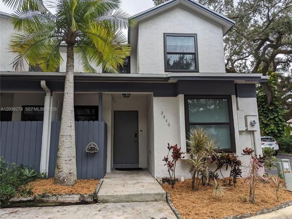 3446 Oak Dr , Hollywood, FL 33021