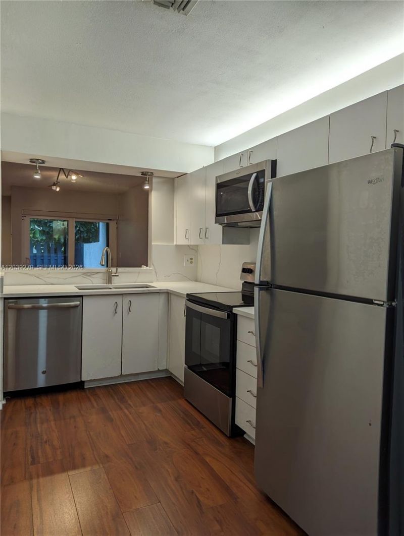 3446 Oak Dr , Hollywood, FL 33021 Photo