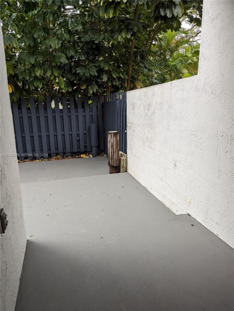 3446 Oak Dr , Hollywood, FL 33021 Photo