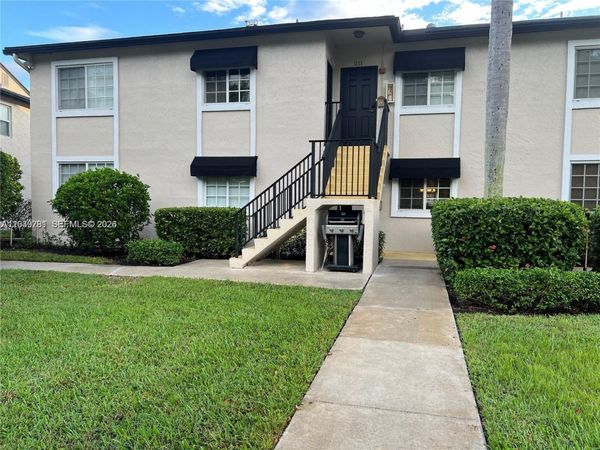 4000 Crystal Lake Dr , Unit 111, Deerfield Beach, FL 33064