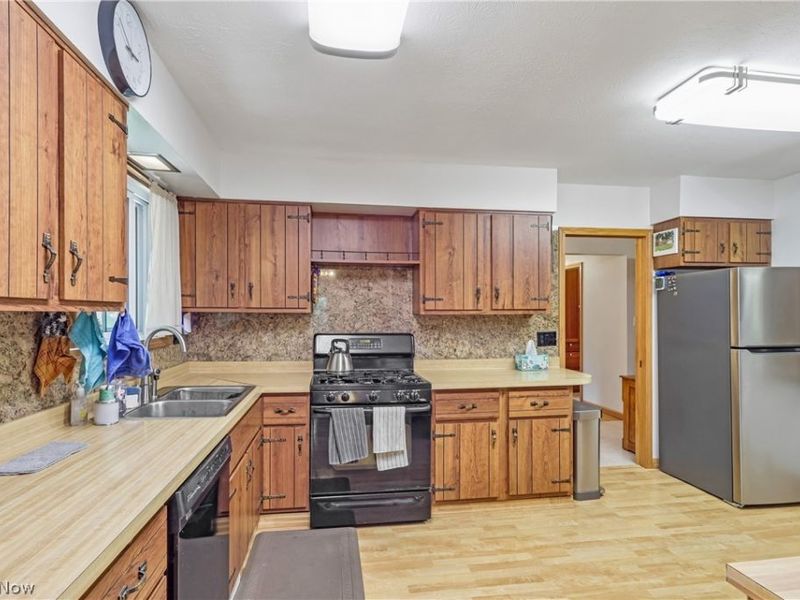 10249 Fairtree Drive, Strongsville, OH 44149 Photo 15