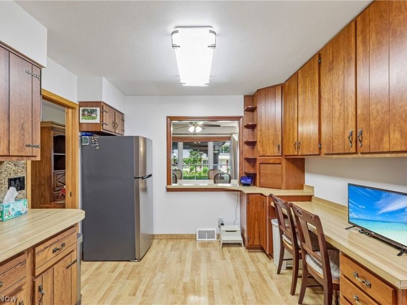 10249 Fairtree Drive, Strongsville, OH 44149 Photo 17