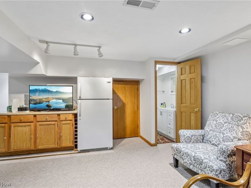 10249 Fairtree Drive, Strongsville, OH 44149 Photo 37