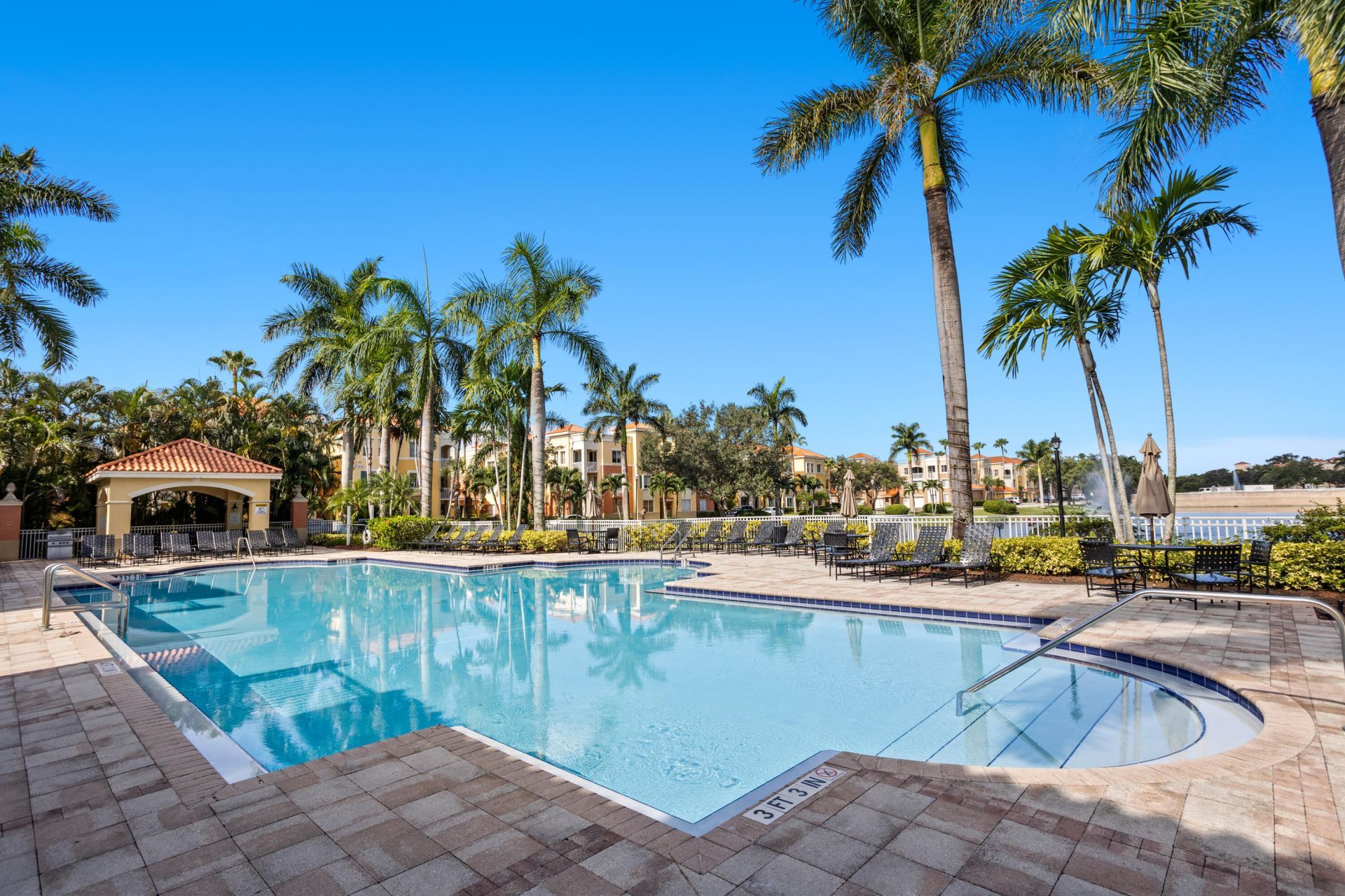 11029 Legacy Boulevard, Unit 202, Palm Beach Gardens, FL 33410 Photo
