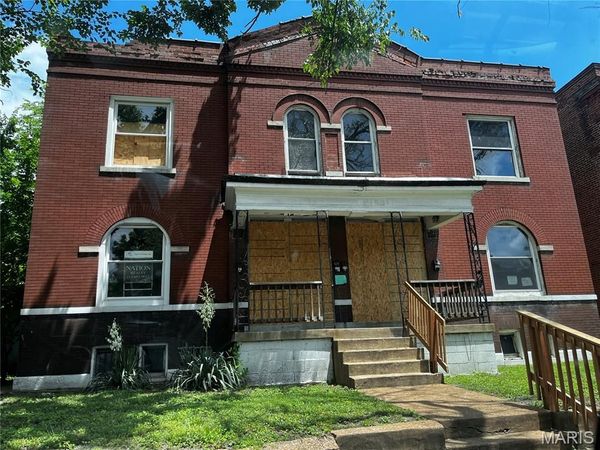 4149 Labadie Avenue , St Louis, MO 63115