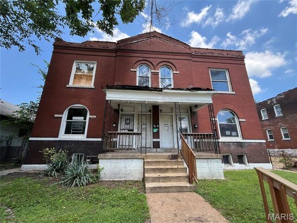 4149 Labadie Avenue, St Louis, MO 63115