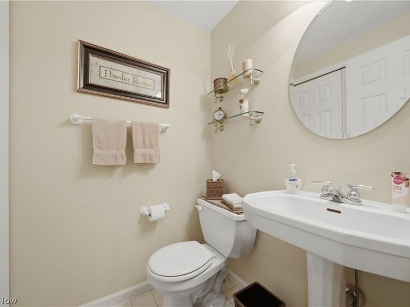 1652 Southpointe Circle NE, Canton, OH 44714 Photo 20