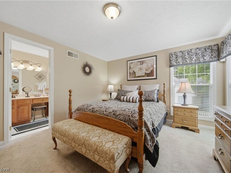 1652 Southpointe Circle NE, Canton, OH 44714 Photo 22