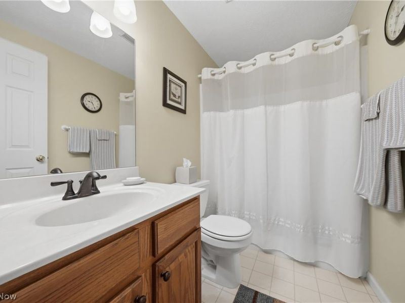 1652 Southpointe Circle NE, Canton, OH 44714 Photo 28