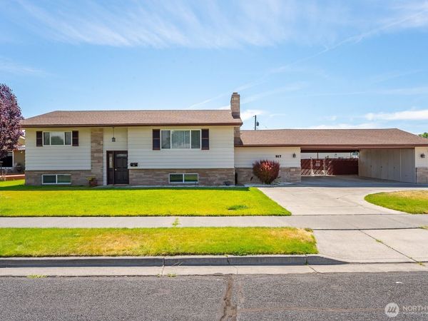 917 S Dahlia Drive, Moses Lake, WA 98837