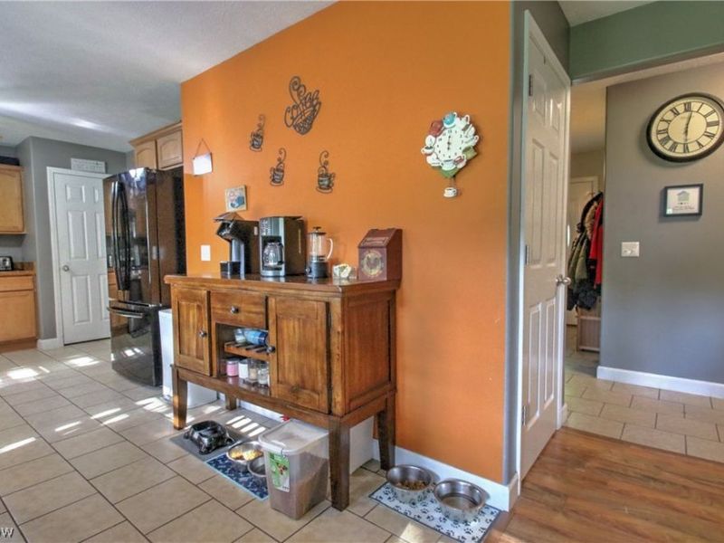 2157 Flame Lake Drive, Roaming Shores, OH 44084 Photo 12