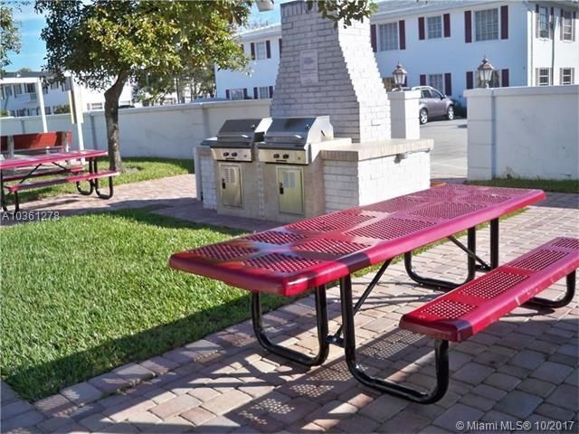 2251 NE 66th Street, Unit 1612, Fort Lauderdale, FL 33308 Photo