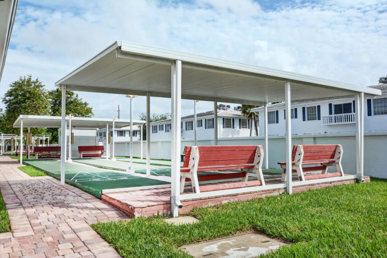 2251 NE 66th Street, Unit 1612, Fort Lauderdale, FL 33308 Photo