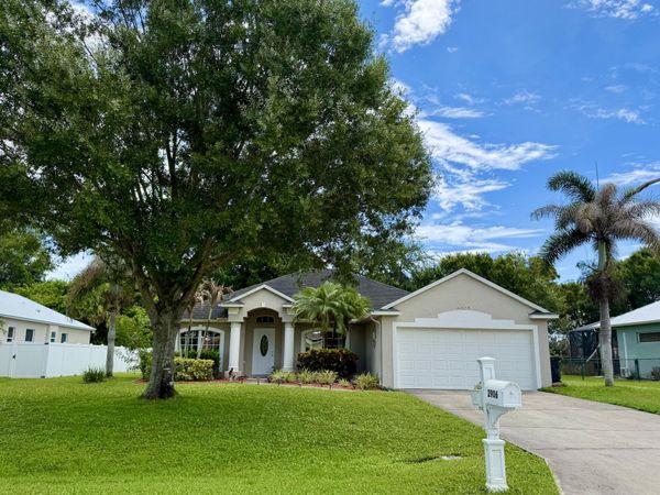 2906 Serenity Circle S, Fort Pierce, FL 34981