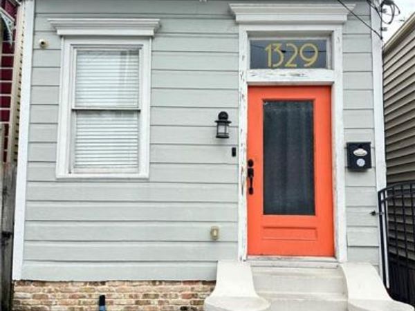 1329 TOURO Street , New Orleans, LA 70116