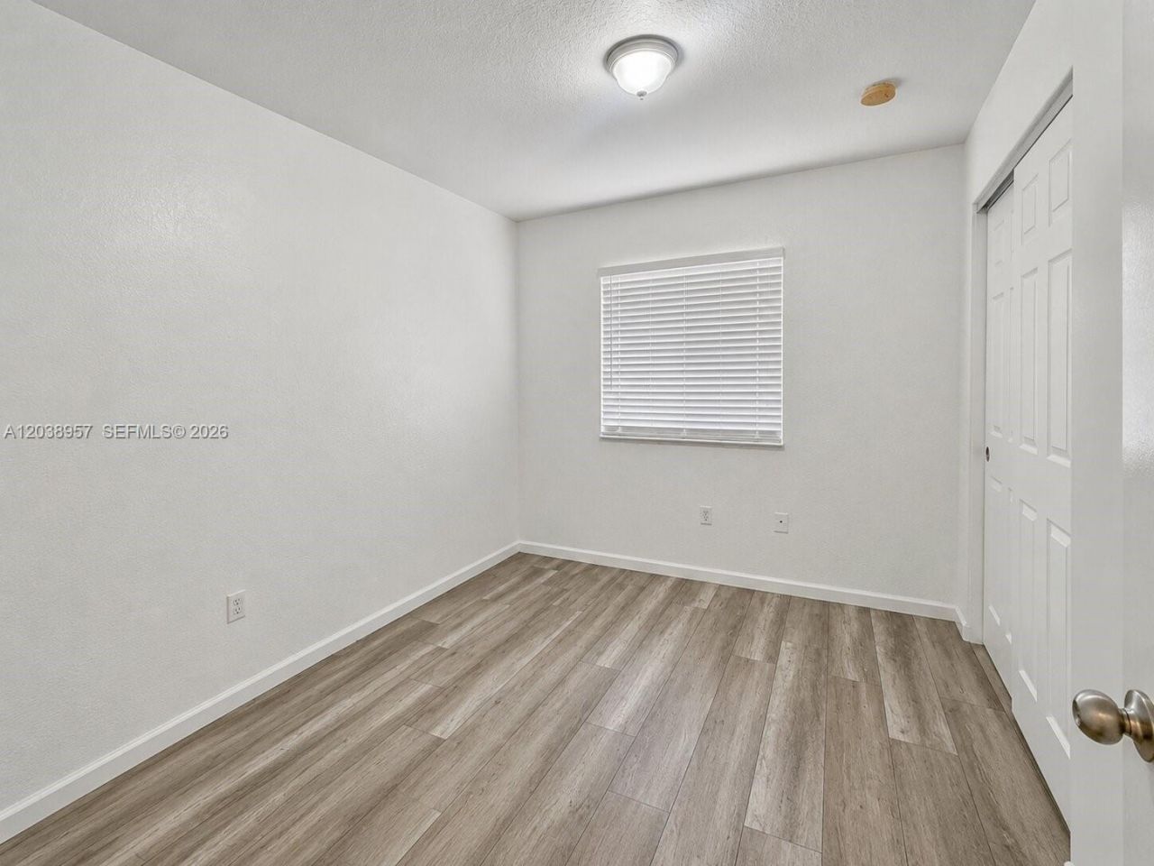 35 SE 3rd Ave, Unit 11, Hallandale Beach, FL 33009 Photo