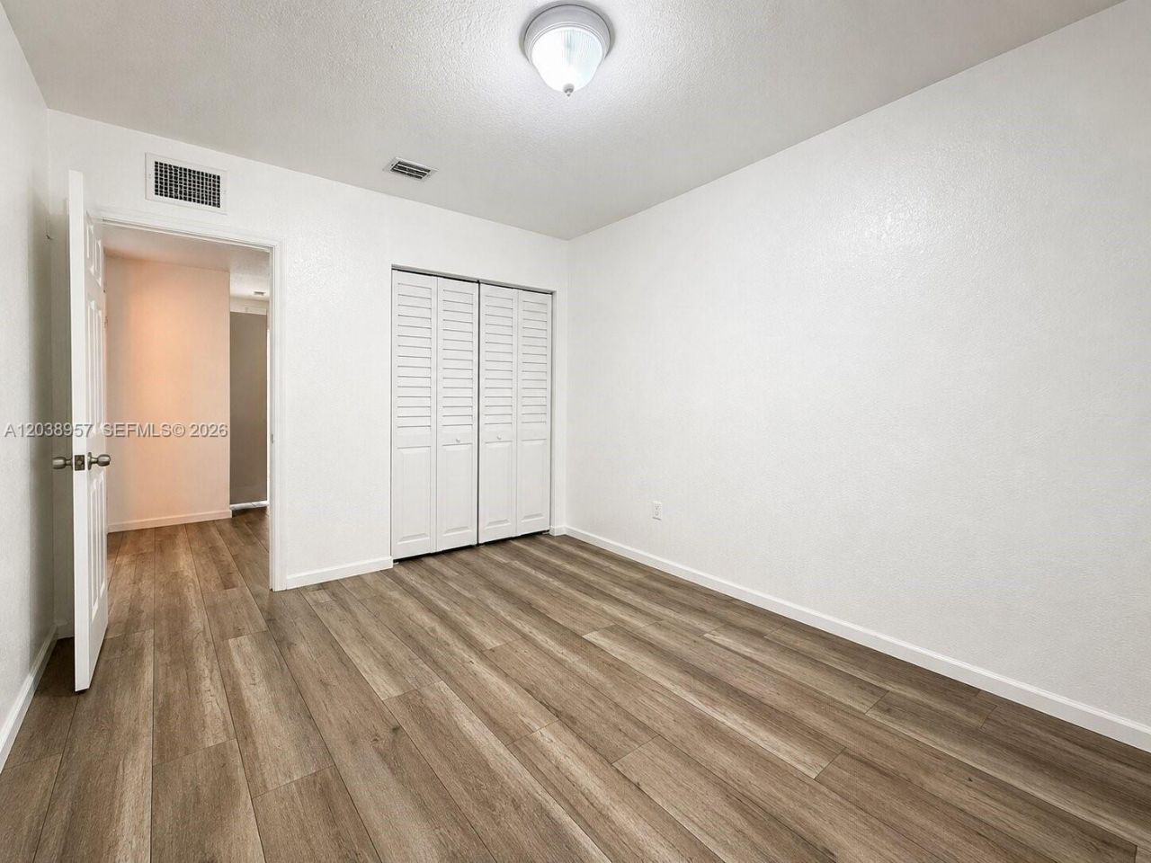 35 SE 3rd Ave, Unit 11, Hallandale Beach, FL 33009 Photo