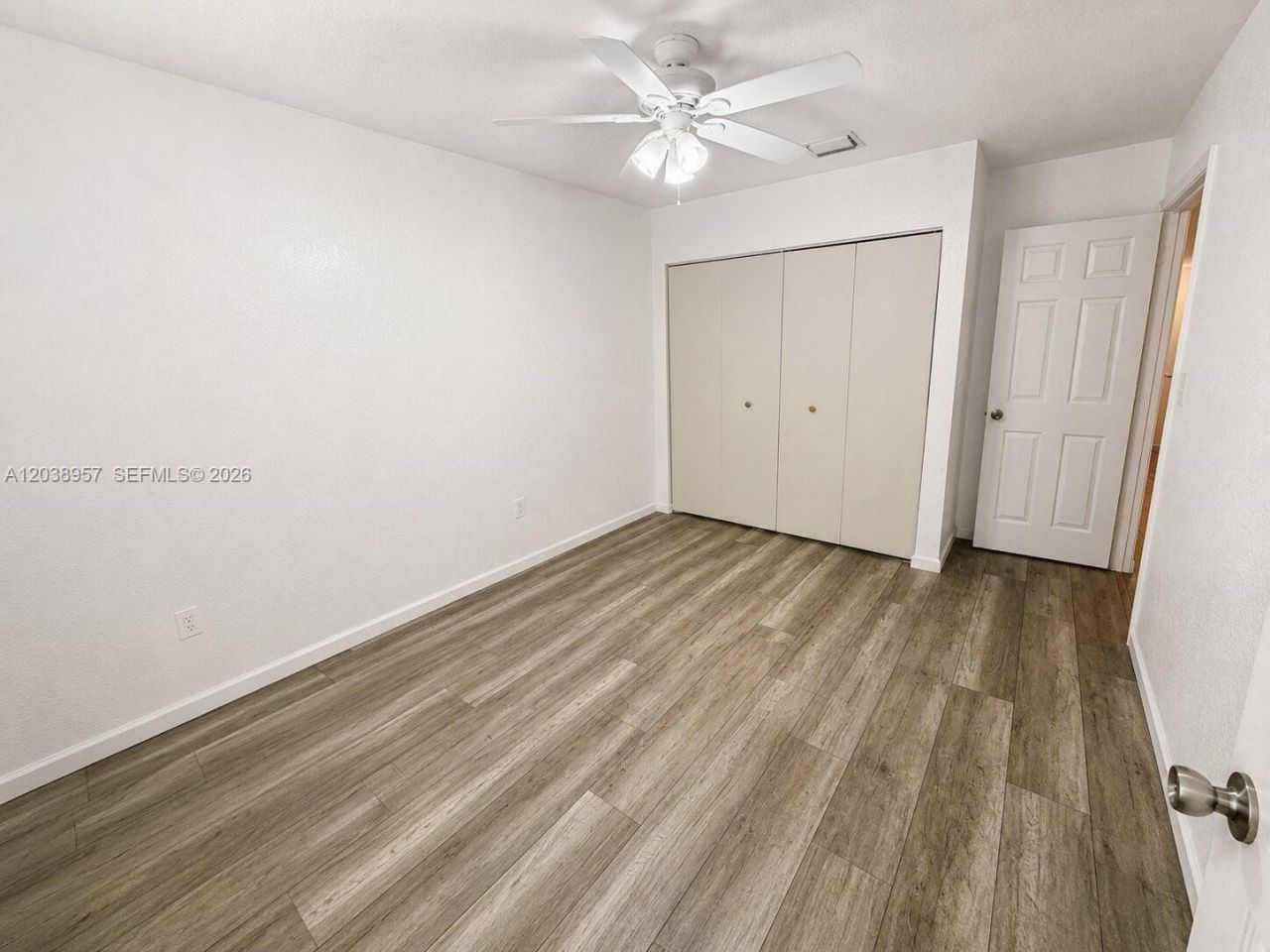 35 SE 3rd Ave, Unit 11, Hallandale Beach, FL 33009 Photo