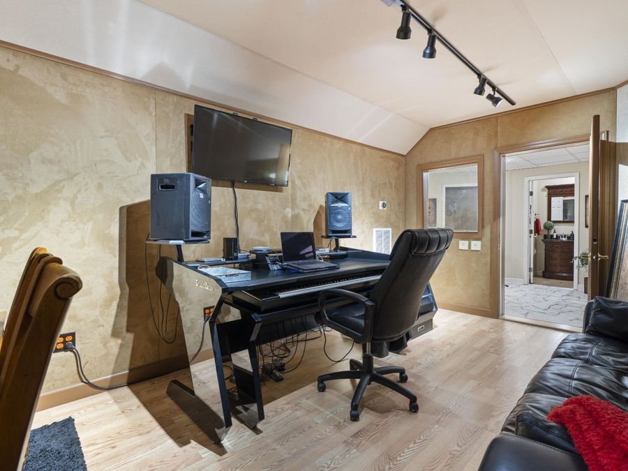 Property Image 45