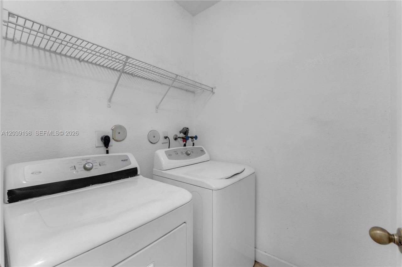 14970 SW 9th Ter, Miami, FL 33194 Photo