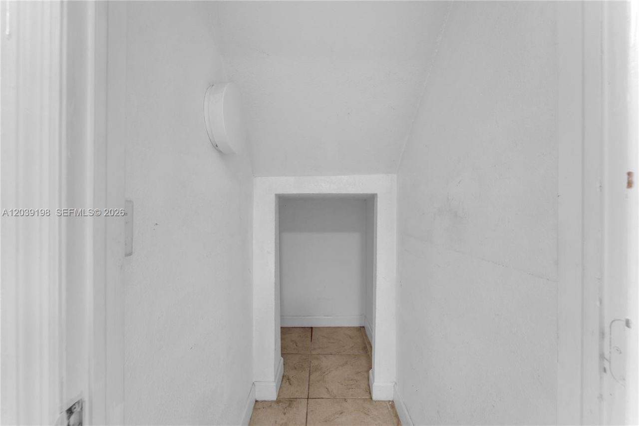 14970 SW 9th Ter, Miami, FL 33194 Photo