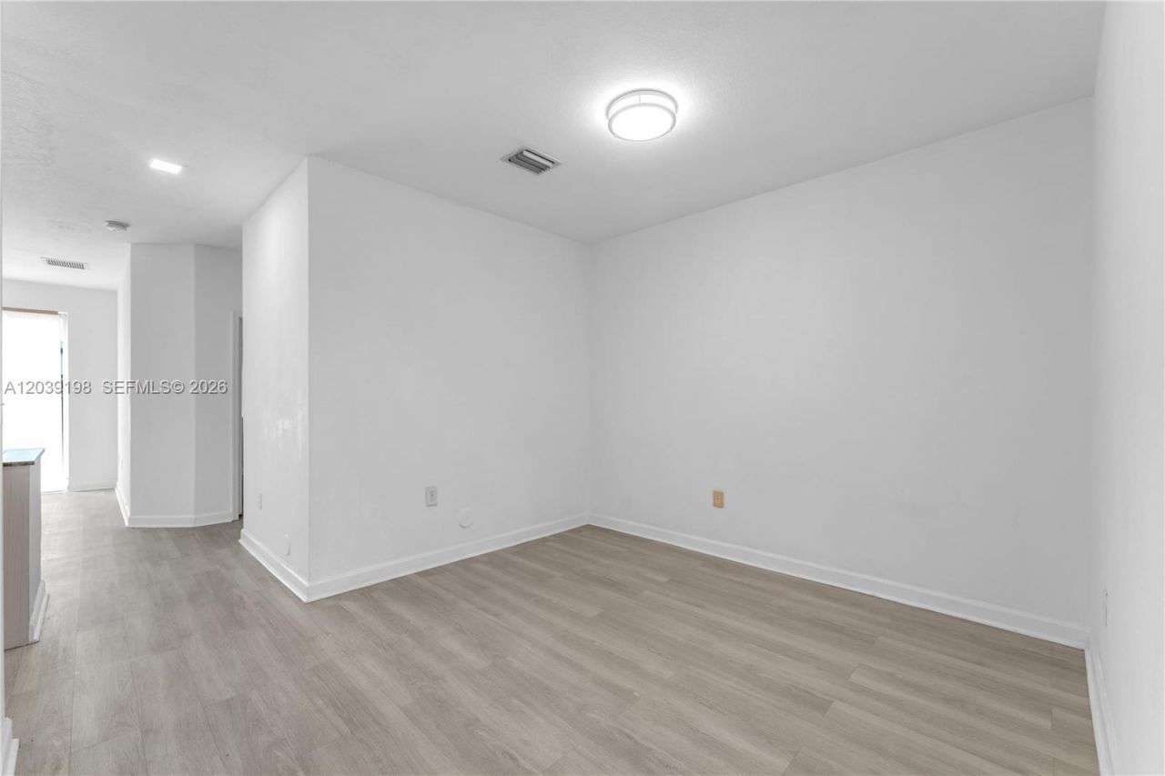 14970 SW 9th Ter, Miami, FL 33194 Photo