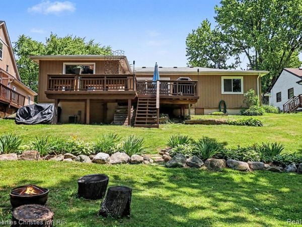 9567 Susin Lane, Springfield Twp, MI 48348
