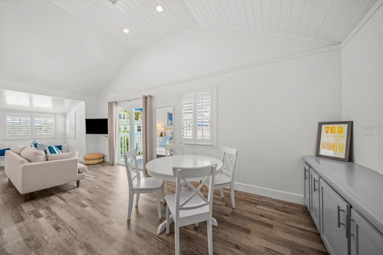 109 14th Avenue, Saint Pete Beach, FL 33706 Photo