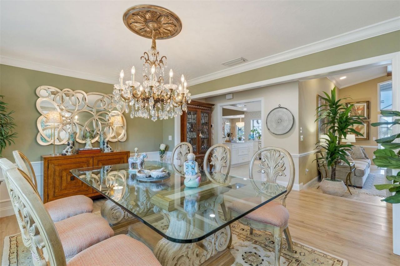 5679 Country Lakes Drive, Unit 7, Sarasota, FL 34243 Photo