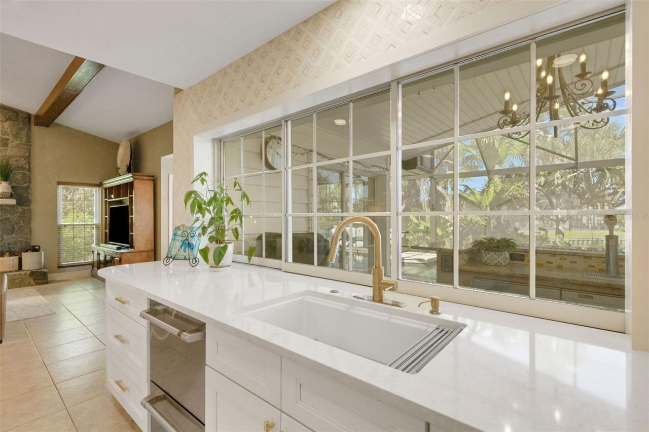 5679 Country Lakes Drive, Unit 7, Sarasota, FL 34243 Photo