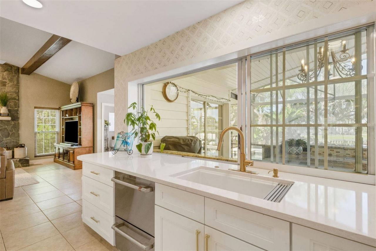 5679 Country Lakes Drive, Unit 7, Sarasota, FL 34243 Photo
