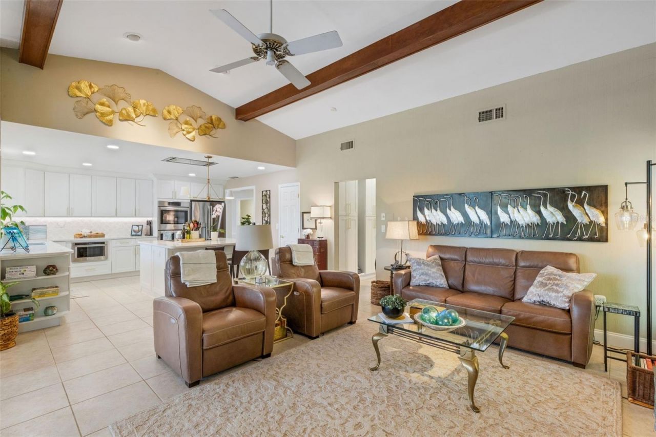 5679 Country Lakes Drive, Unit 7, Sarasota, FL 34243 Photo
