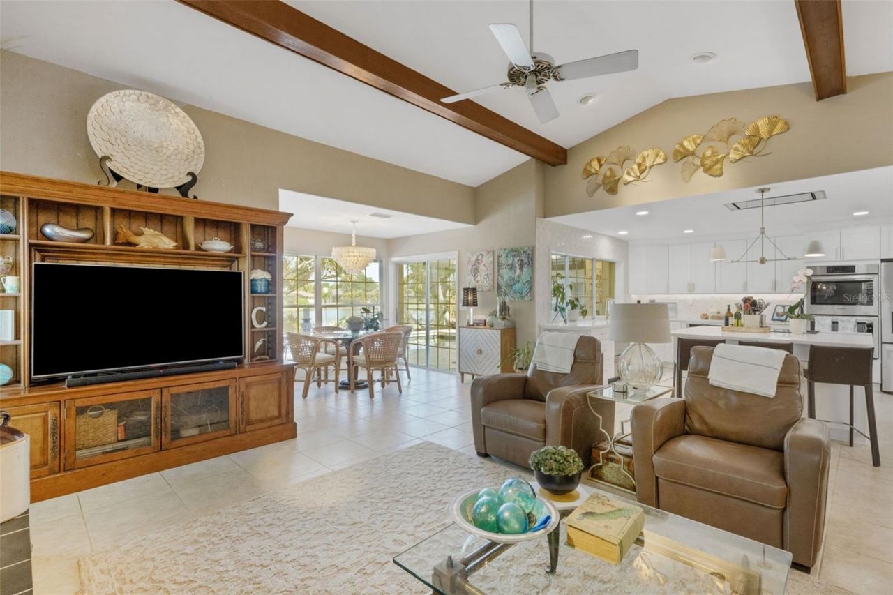 5679 Country Lakes Drive, Unit 7, Sarasota, FL 34243 Photo