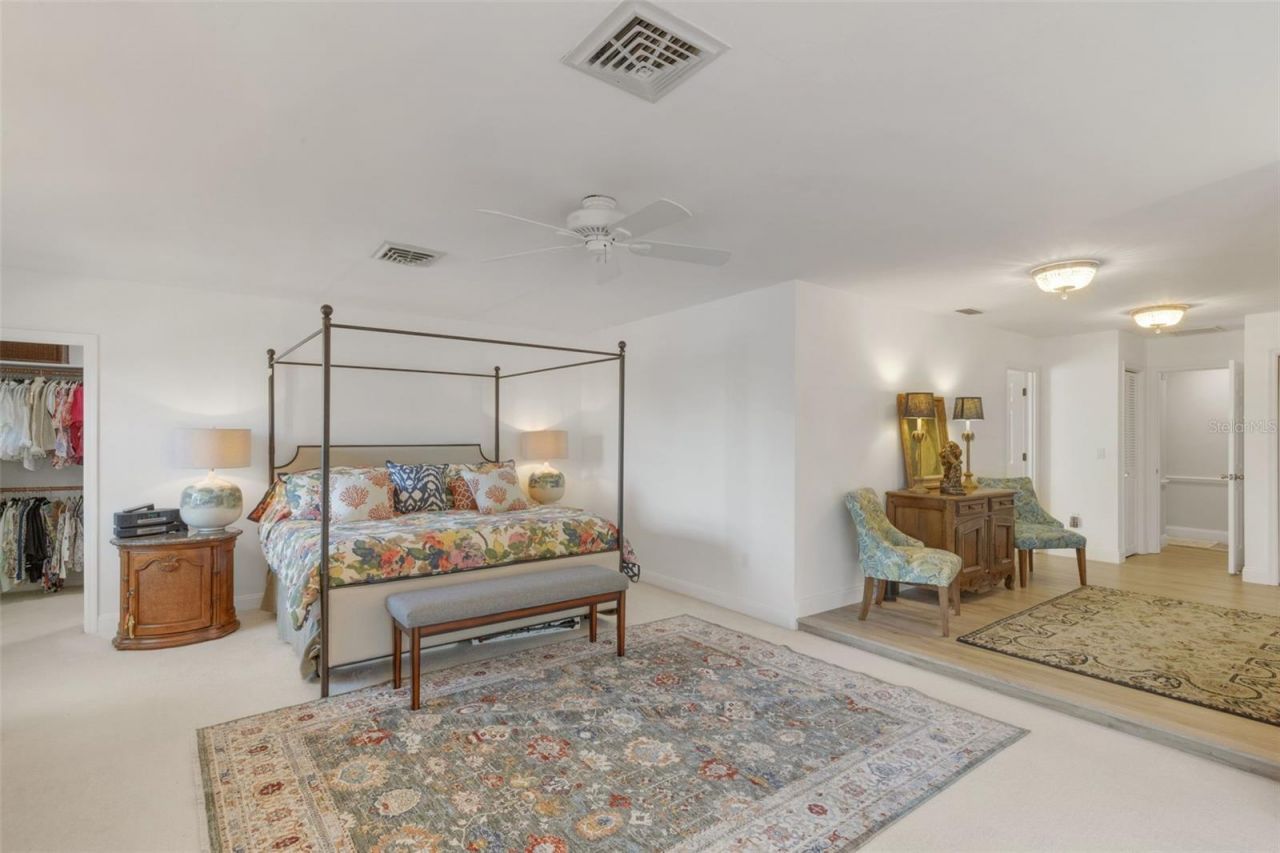 5679 Country Lakes Drive, Unit 7, Sarasota, FL 34243 Photo