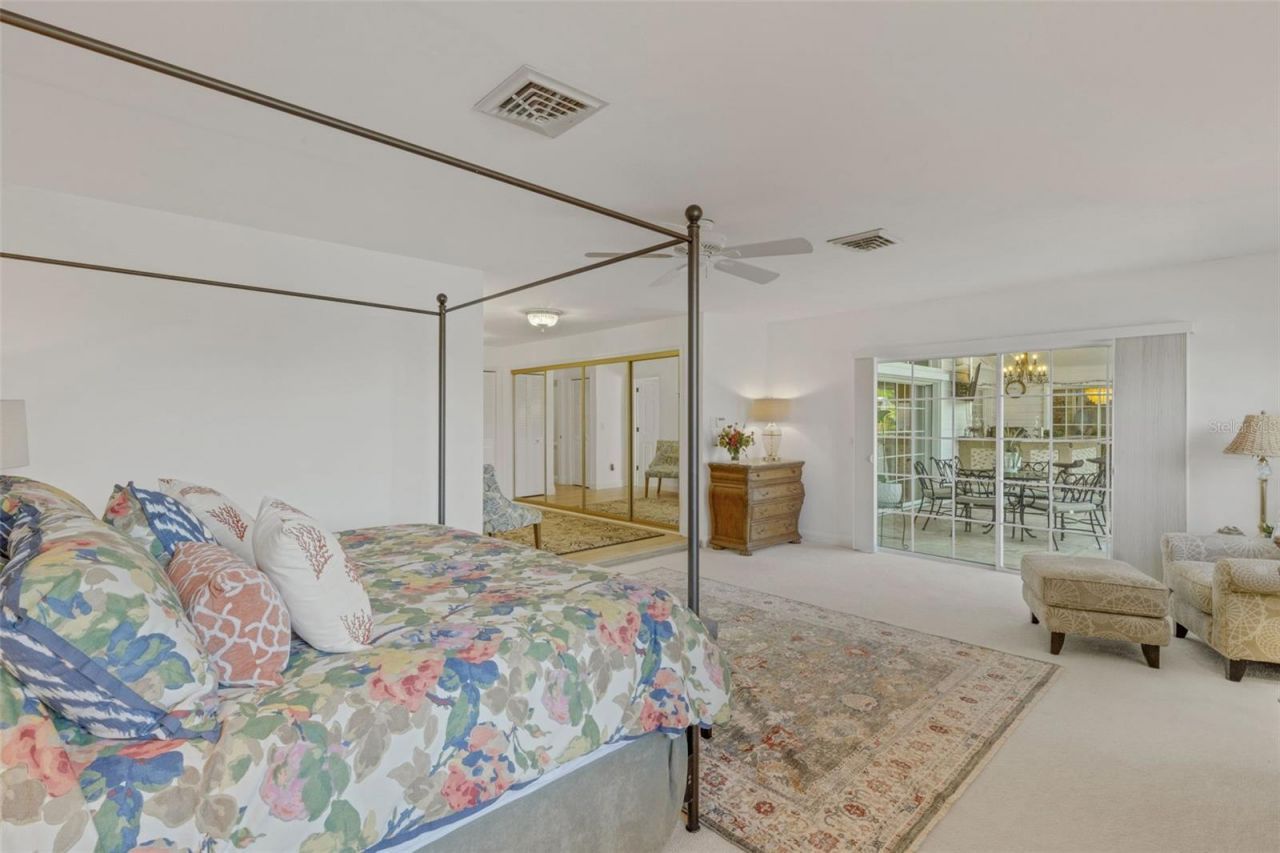 5679 Country Lakes Drive, Unit 7, Sarasota, FL 34243 Photo