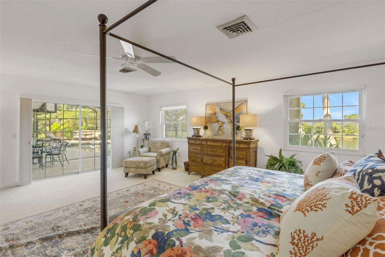 5679 Country Lakes Drive, Unit 7, Sarasota, FL 34243 Photo