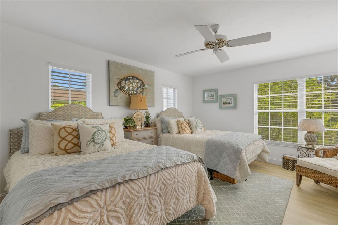 5679 Country Lakes Drive, Unit 7, Sarasota, FL 34243 Photo