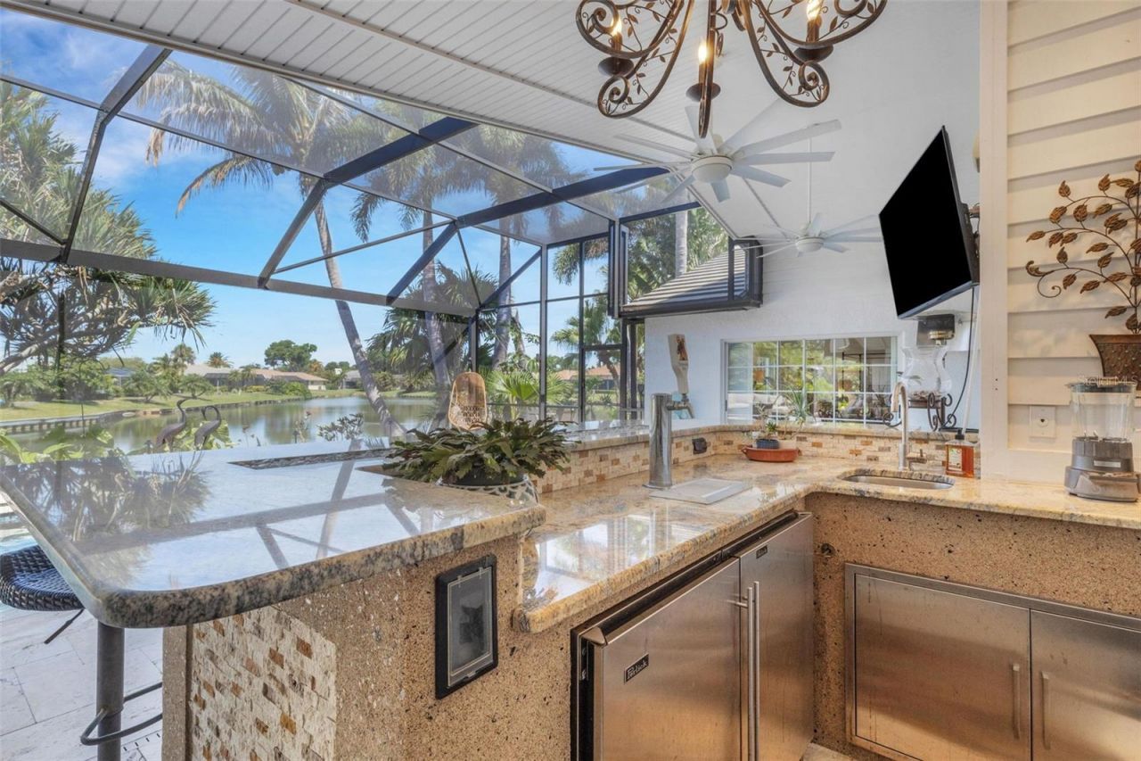 5679 Country Lakes Drive, Unit 7, Sarasota, FL 34243 Photo