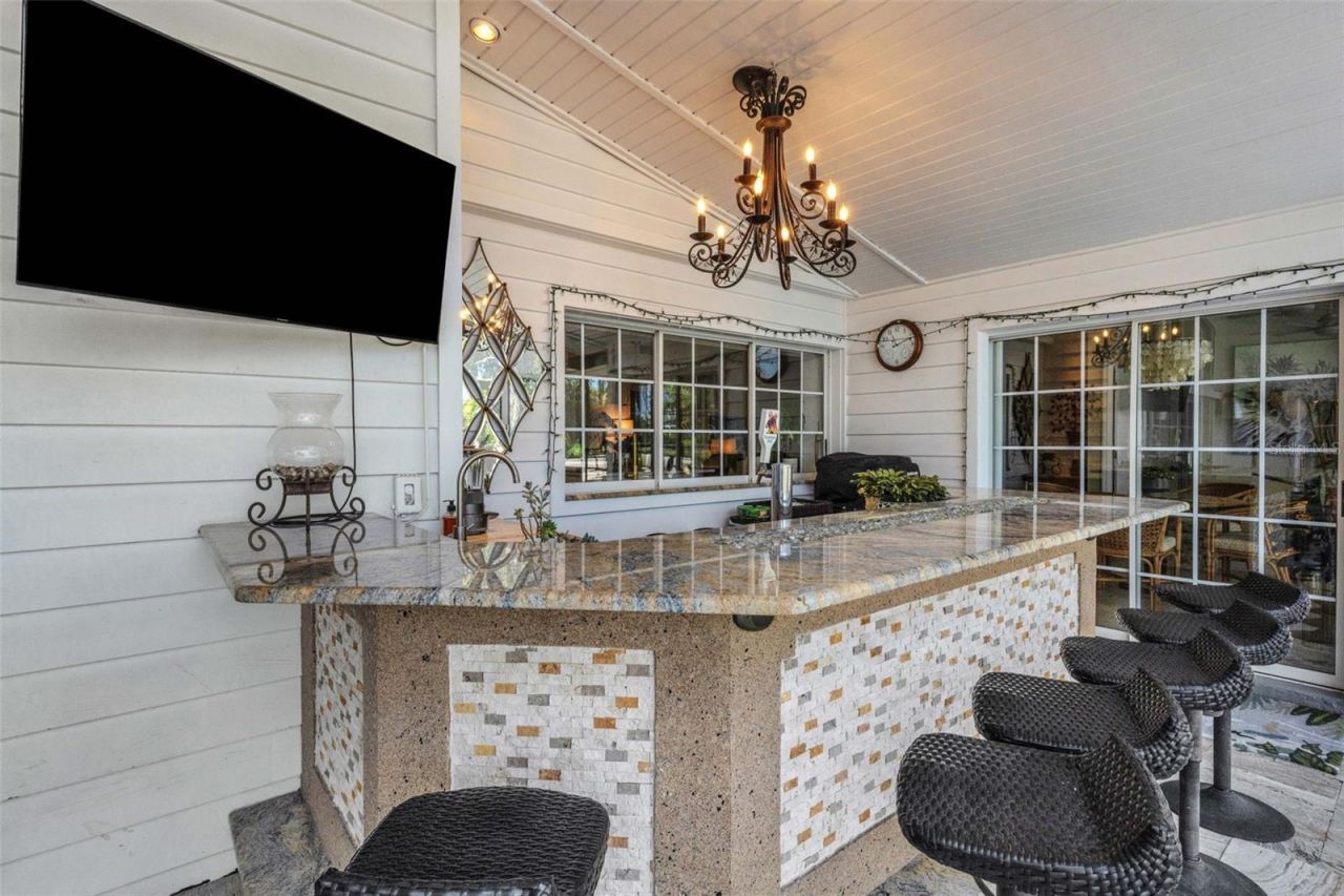 5679 Country Lakes Drive, Unit 7, Sarasota, FL 34243 Photo