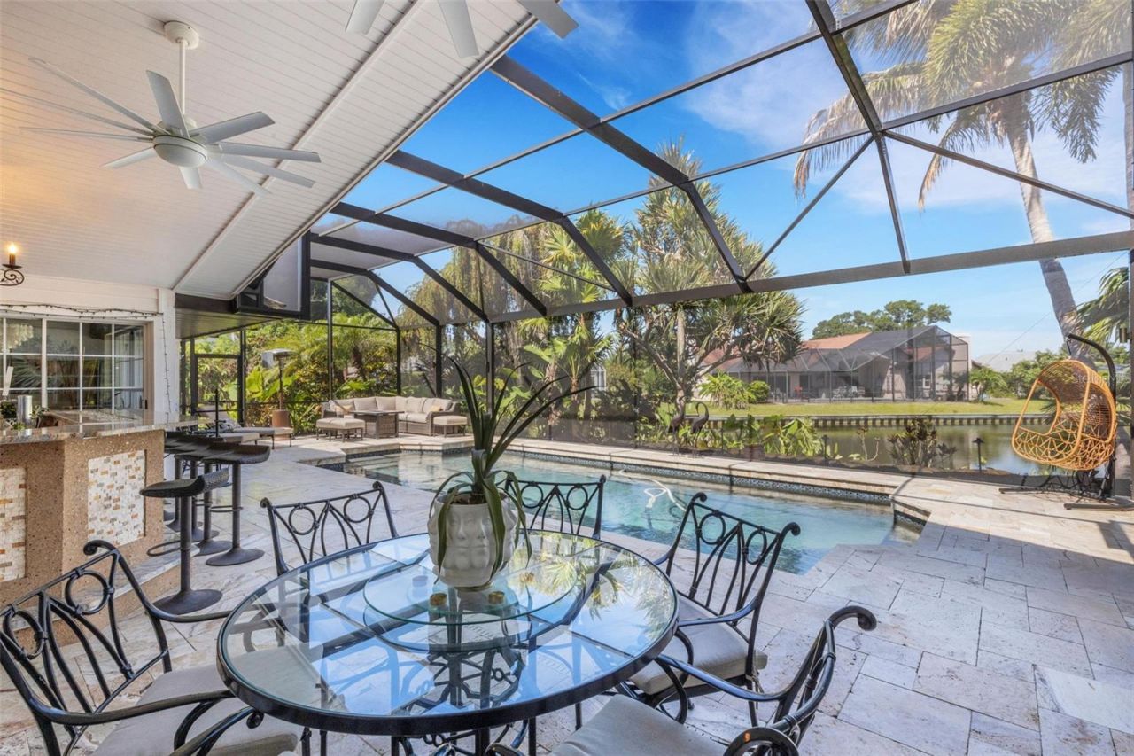 5679 Country Lakes Drive, Unit 7, Sarasota, FL 34243 Photo