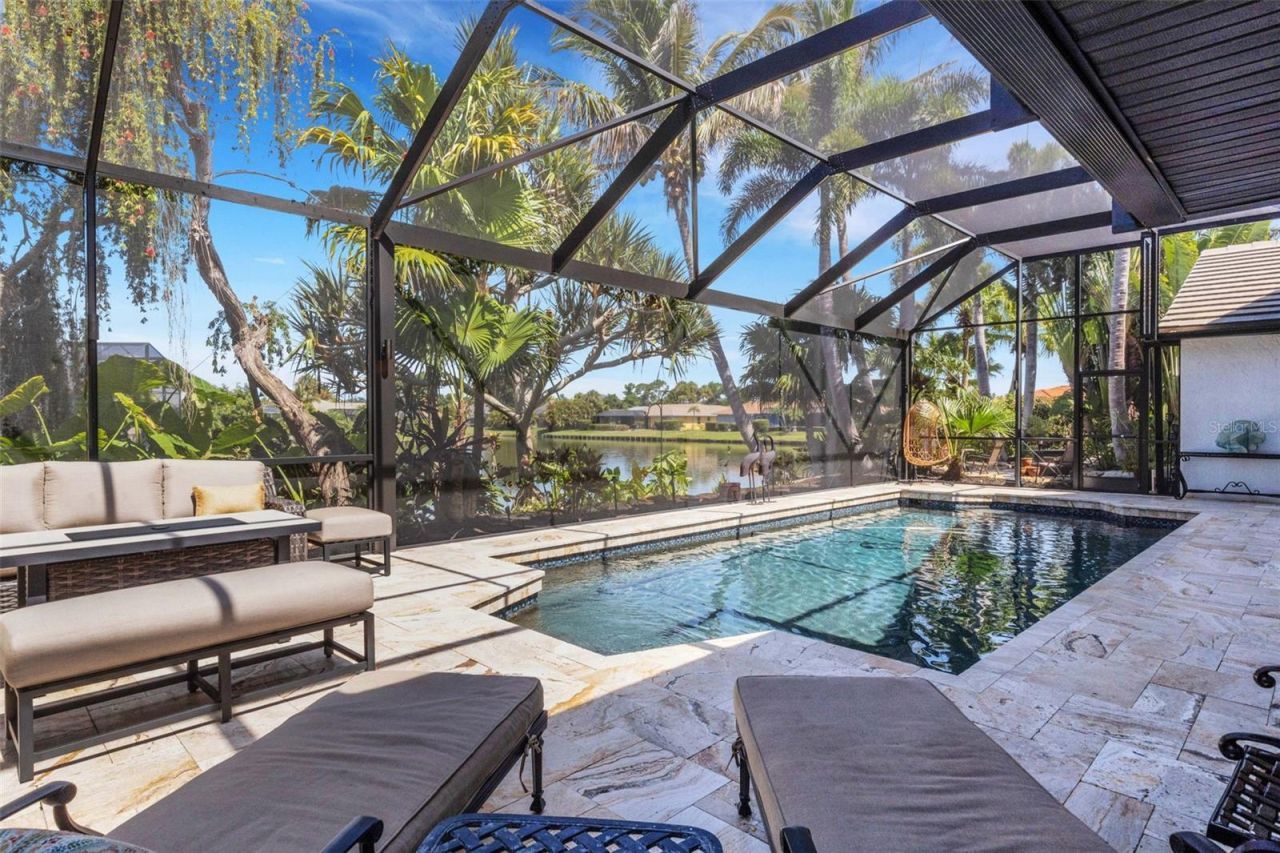 5679 Country Lakes Drive, Unit 7, Sarasota, FL 34243 Photo