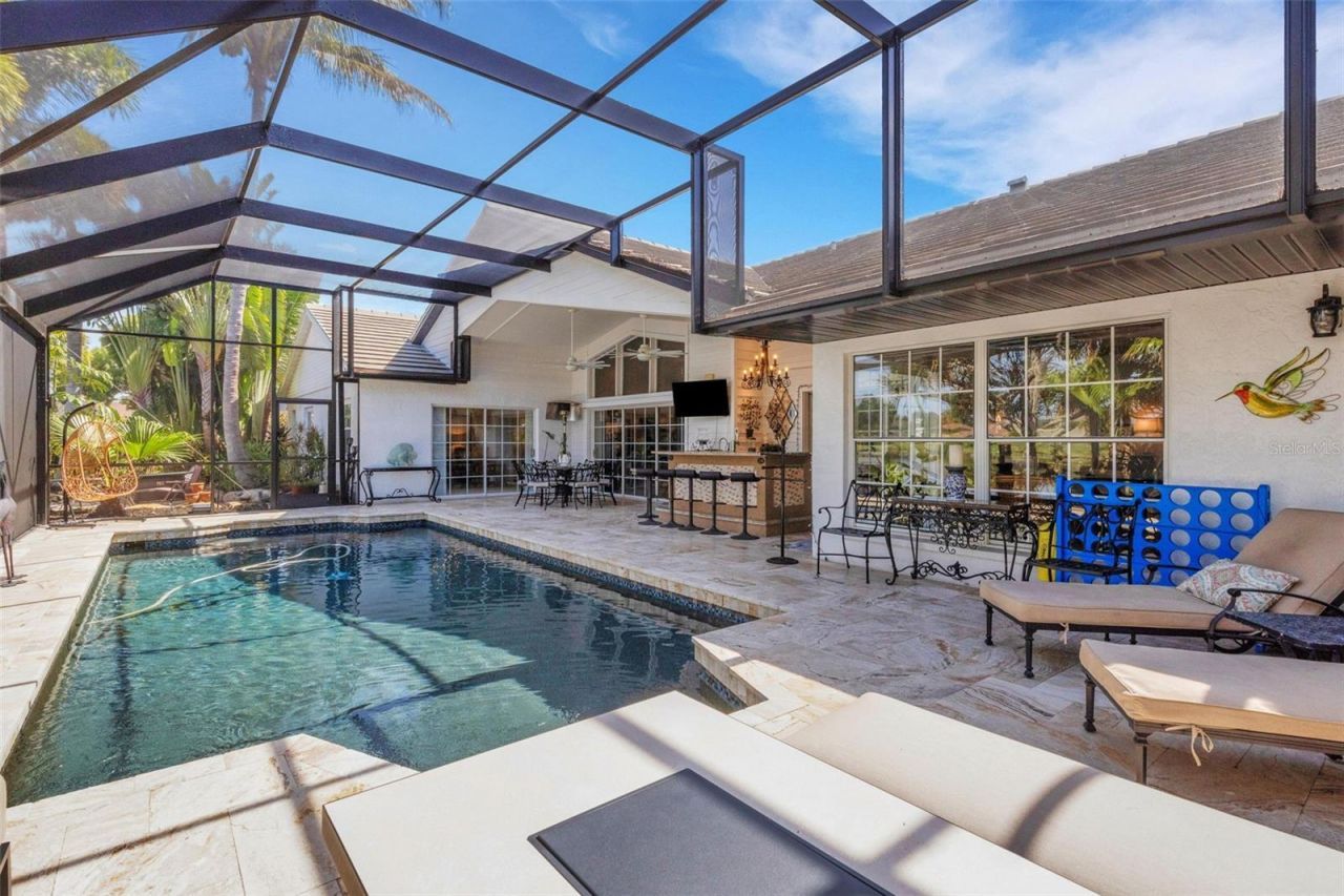 5679 Country Lakes Drive, Unit 7, Sarasota, FL 34243 Photo