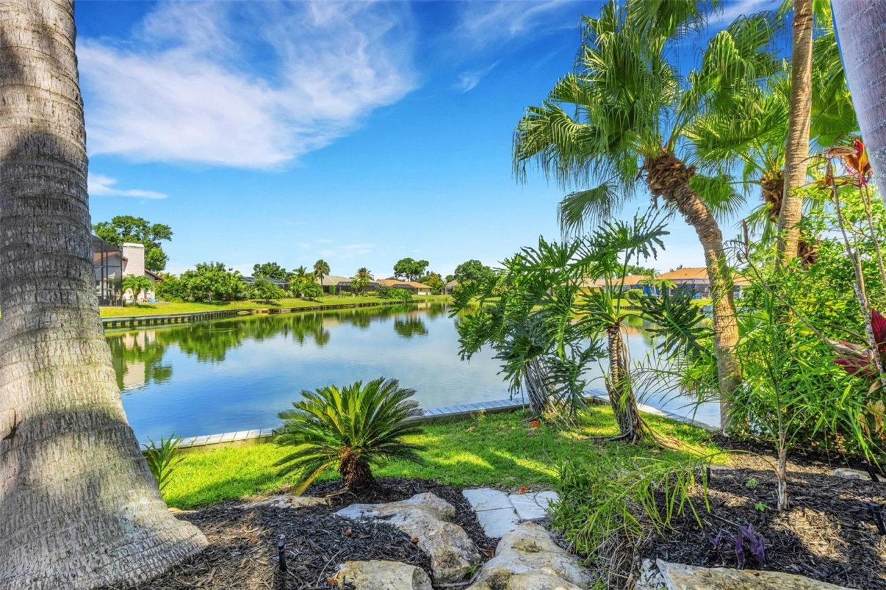 5679 Country Lakes Drive, Unit 7, Sarasota, FL 34243 Photo