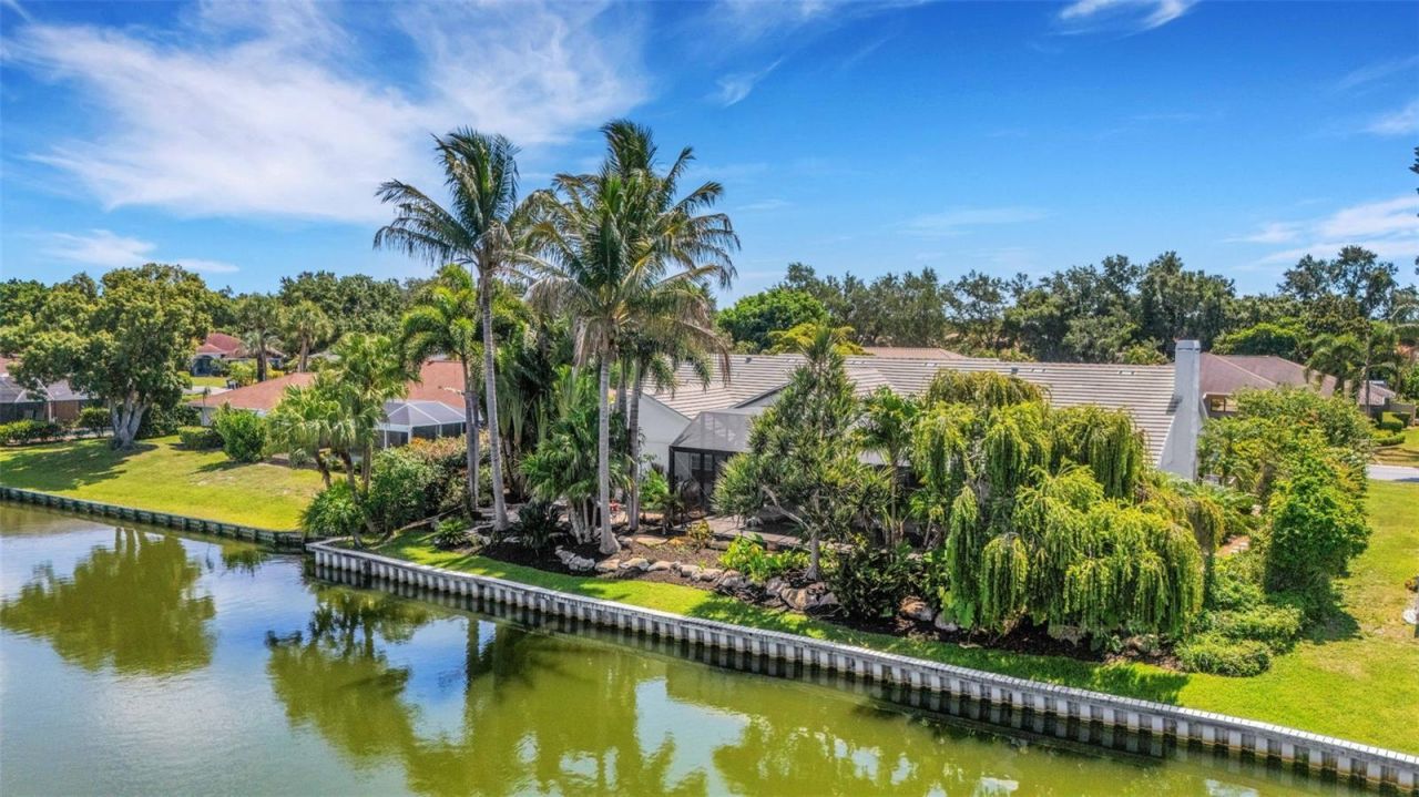 5679 Country Lakes Drive, Unit 7, Sarasota, FL 34243 Photo