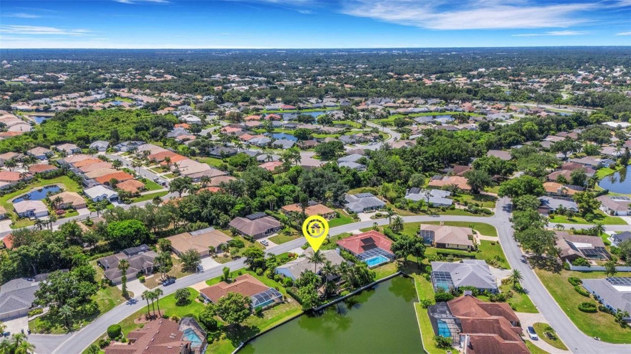 5679 Country Lakes Drive, Unit 7, Sarasota, FL 34243 Photo